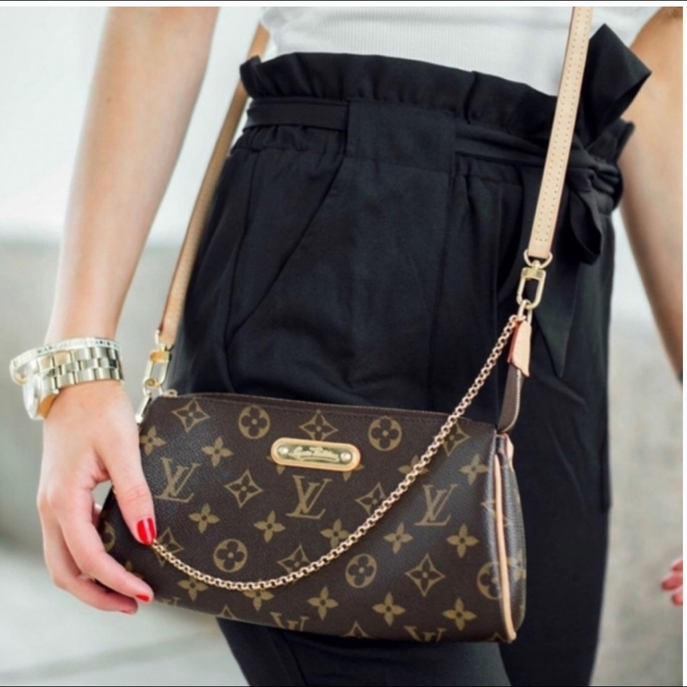 💎❤️Louis Vuitton Eva crossbody Monogram Canvas - Discontinued!💎❤️